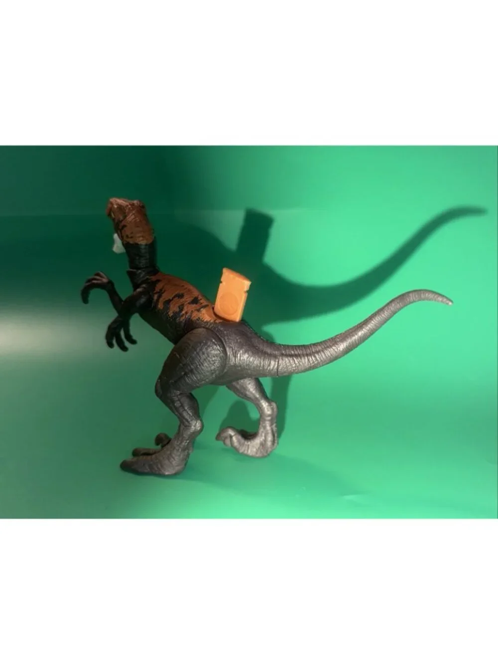 2021 Jurassic World Dominion Ferocious Pack VELOCIRAPTOR Action Figure Red